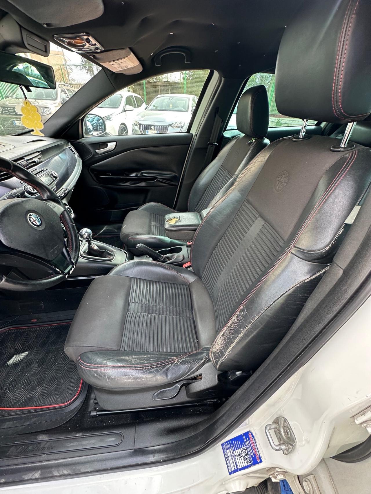 Alfa Romeo Giulietta 1.6 JTDm-2 105 CV Distinctive