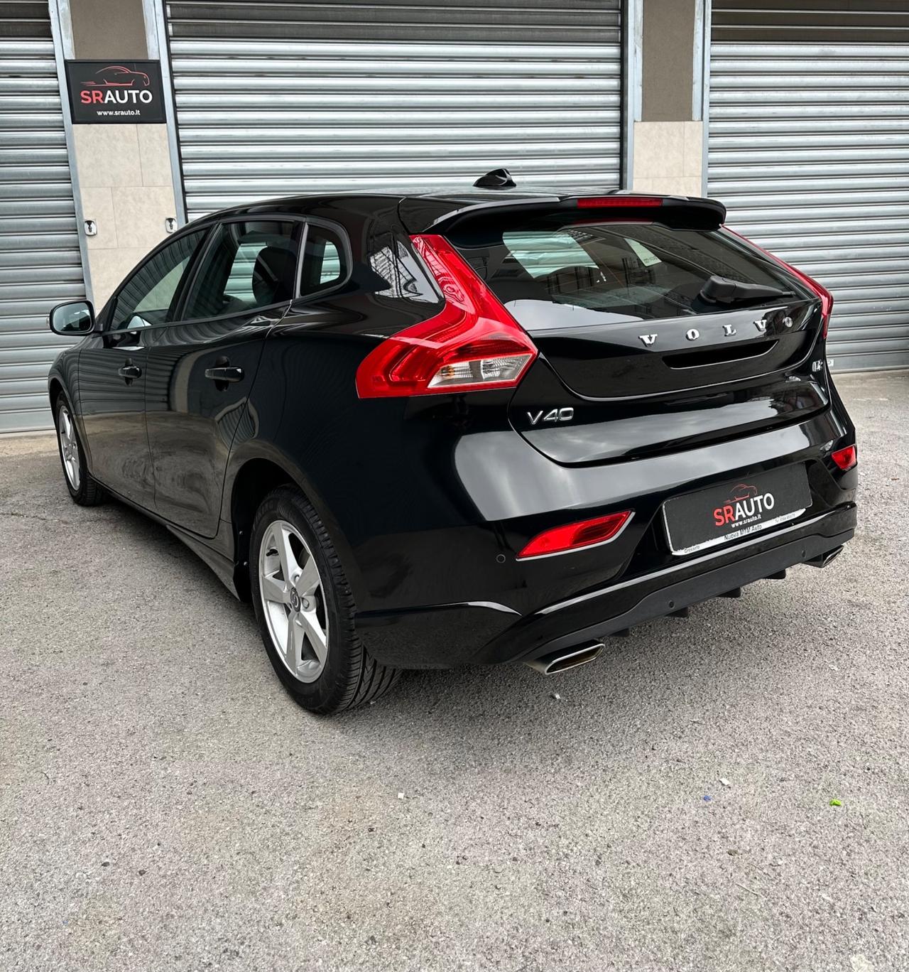 Volvo V40 D2 ‘eco’ Momentum 2.0 diesel 120cv