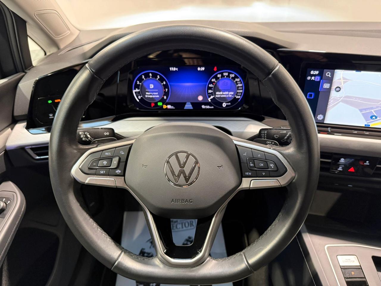 Volkswagen Golf 1.0 eTSI EVO DSG Life