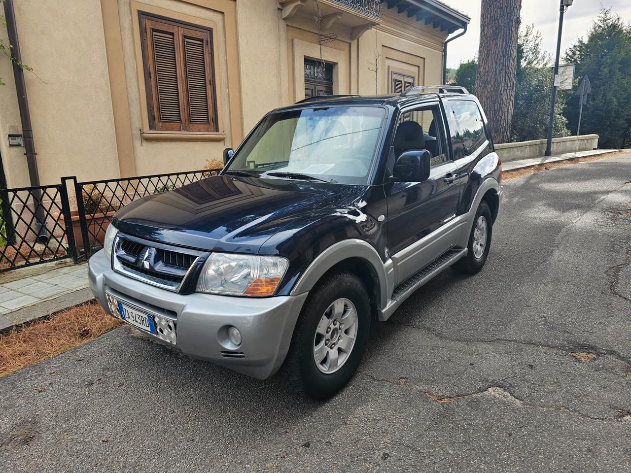 Mitsubishi Pajero 3.2 16V DI-D 3p. GLS1