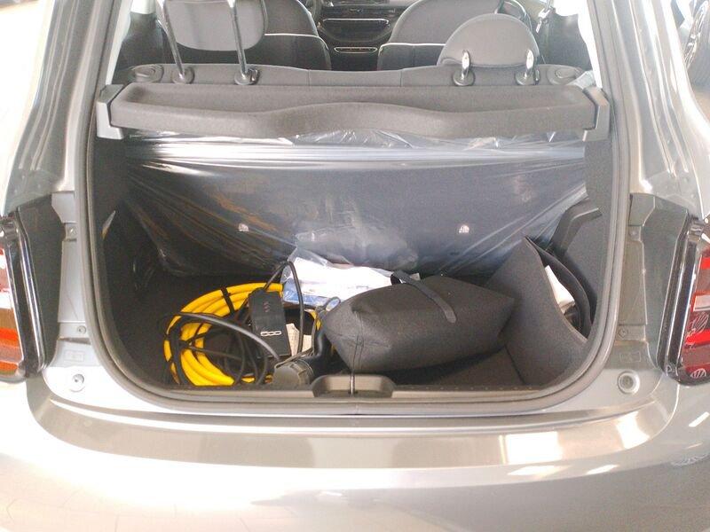 FIAT 500e 500 Nuova 500 Hatchback My23 La Nuova 500 - 320 Berlina