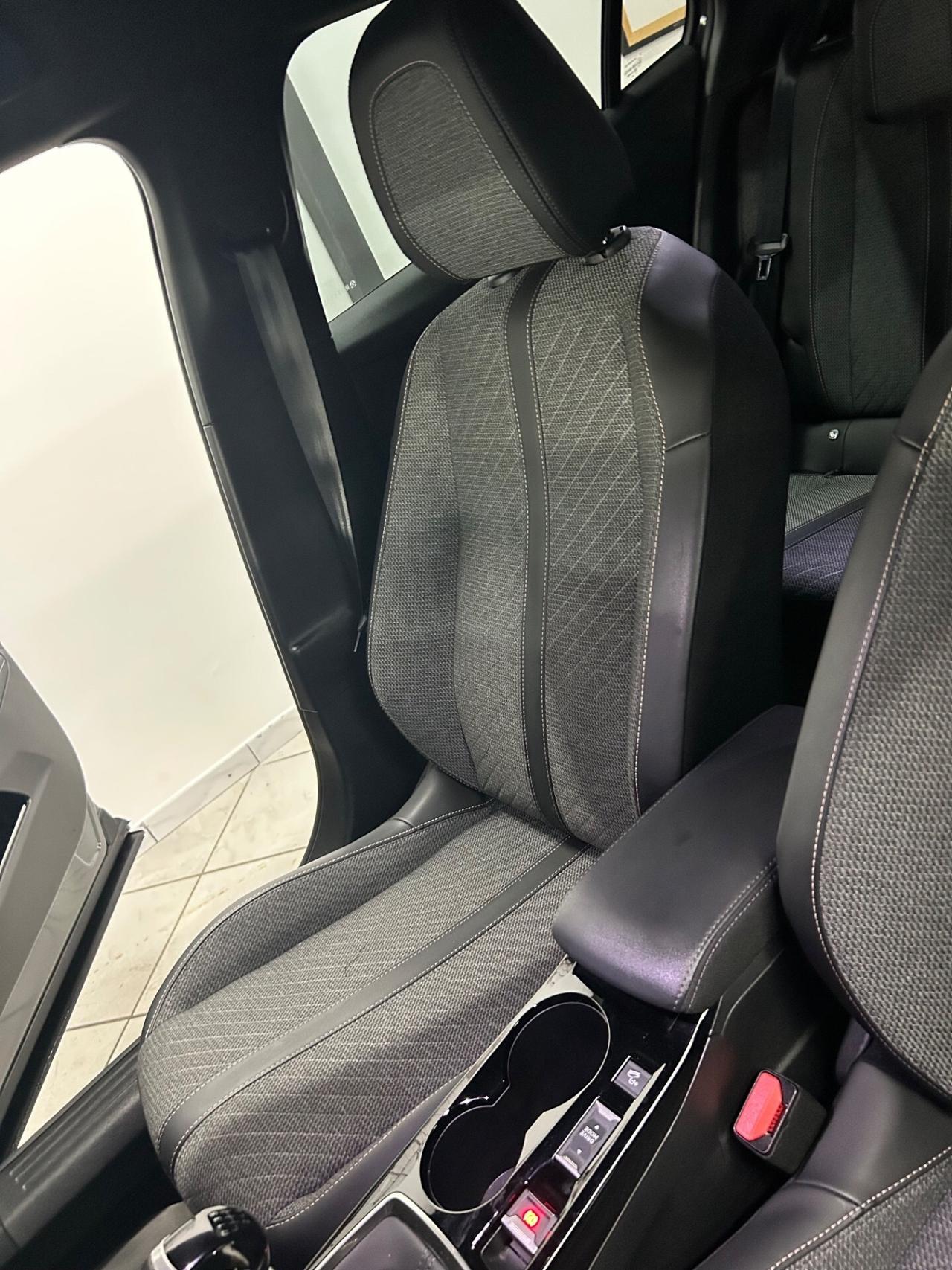 Peugeot 2008 PureTech 100 S&S Active
