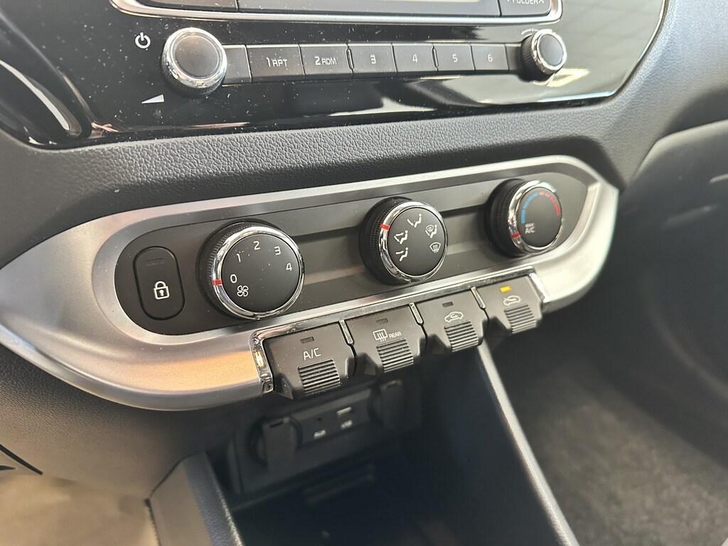 Kia Rio III 2011 1.2 cvvt Active Style Pack E6