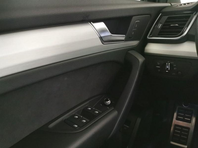 Audi Q5 Sportback 40 2.0 tdi mhev 12V S line quattro s-tronic