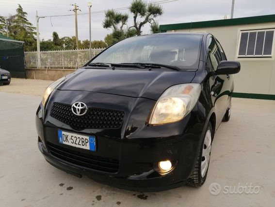 Toyota Yaris 1.4d-4d 90cv 5 Porte neopatentati