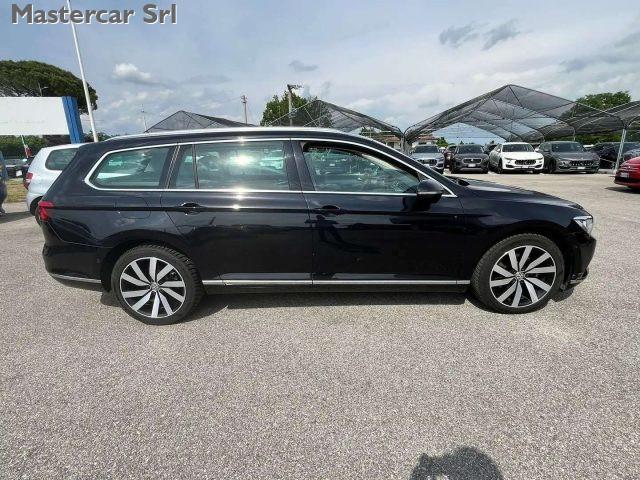 VOLKSWAGEN Passat Variant 2.0 tdi Highline Executive 150cv - FN023TV