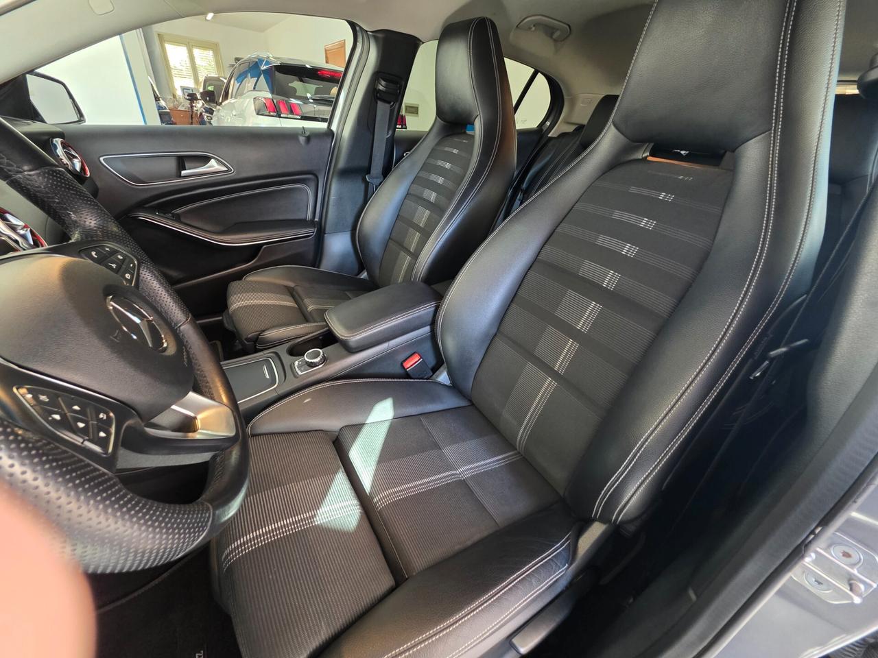 Mercedes-benz GLA 200 d Automatic Premium