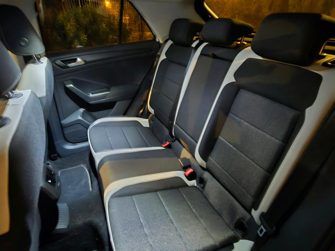 Volkswagen T-Roc 1.6 TDI Advanced