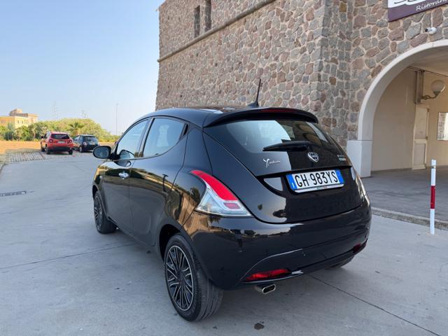 LANCIA Ypsilon GOLD+NAVI CARPLAY+SENSORI+LED