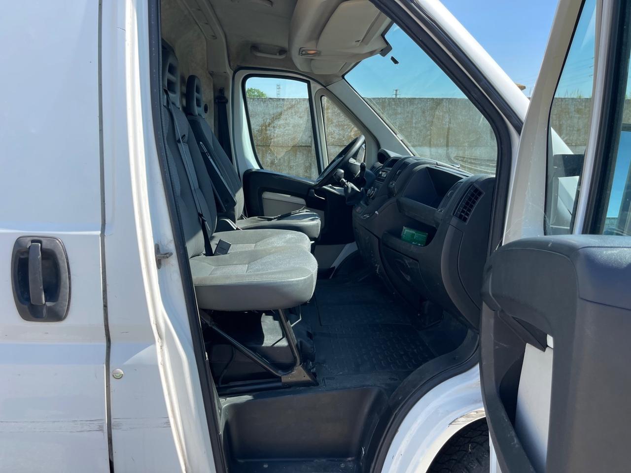 Peugeot Boxer 2200 HDI 335 PLM TA