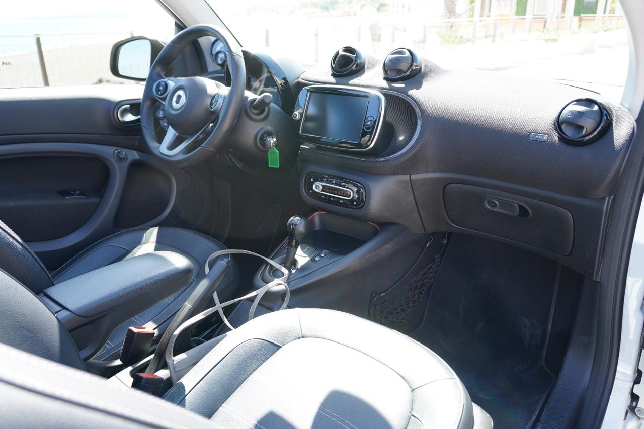 Smart ForTwo EQ cabrio Passion BRABUS 2021