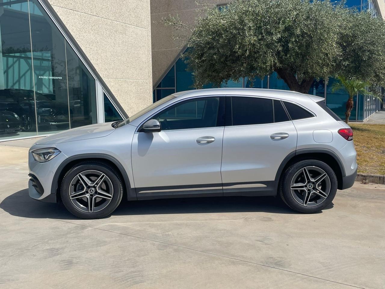 Mercedes-Benz GLA 200 d Premium auto possibilità noleggio no scoring