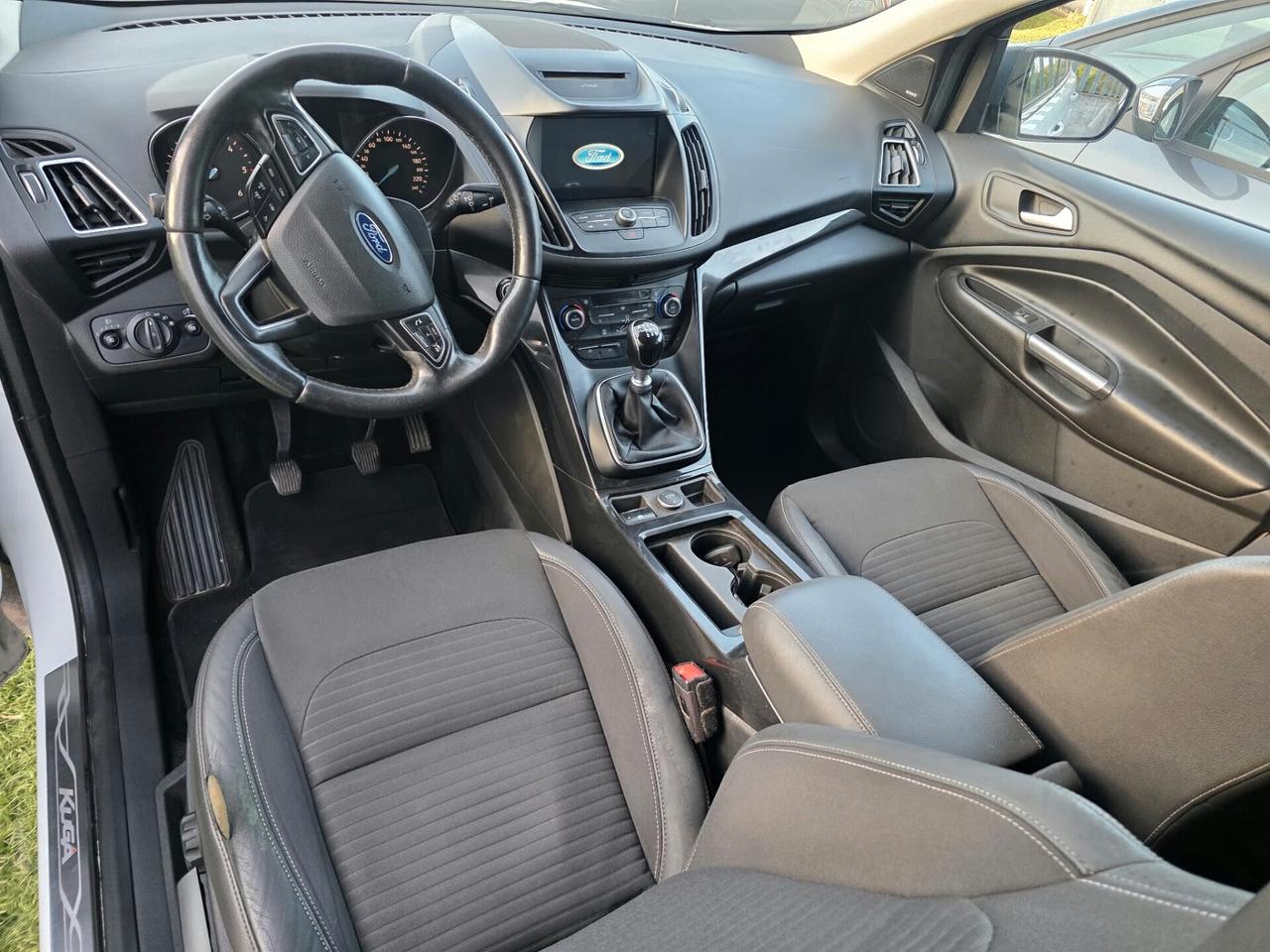 Ford Kuga 1.5 TDCI 120 CV euro 6. 2018