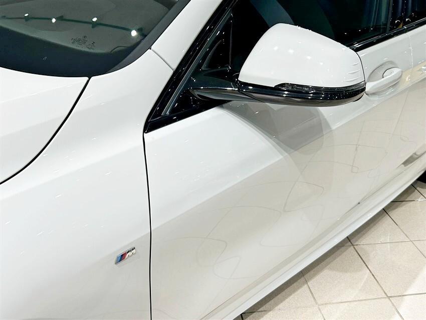 Bmw 116 116d 5p. Msport