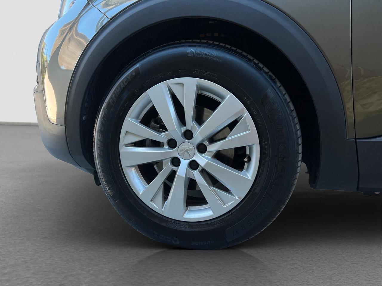 Peugeot 3008 BlueHDi 130 S&S EAT8 Active