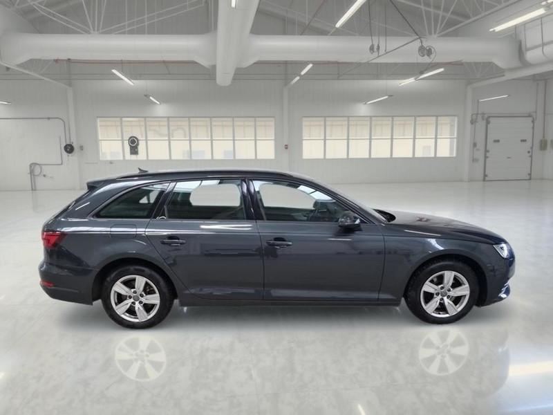 AUDI A4 2.0 30 TDI BUSINESS S TRONIC STATION WAGON