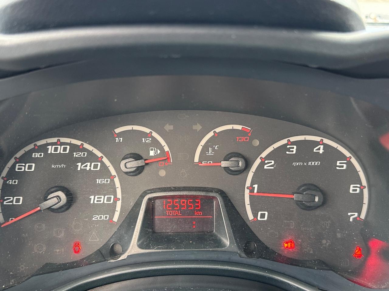 Ford Ka 1.3 TDCi 75CV Titanium