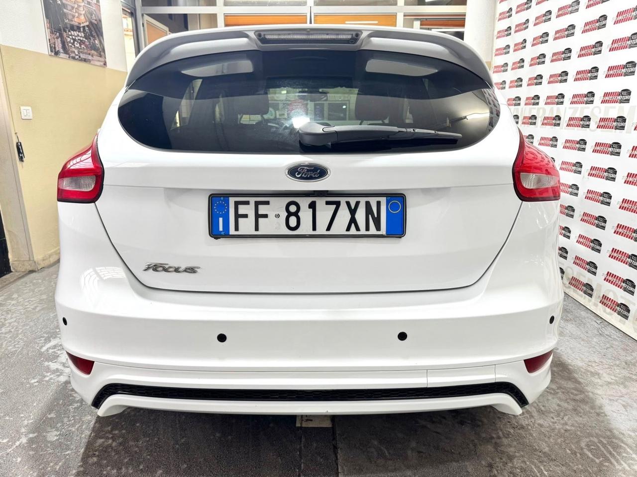 Ford Focus 1.5 TDCi 120 CV Start&Stop ST Line Business
