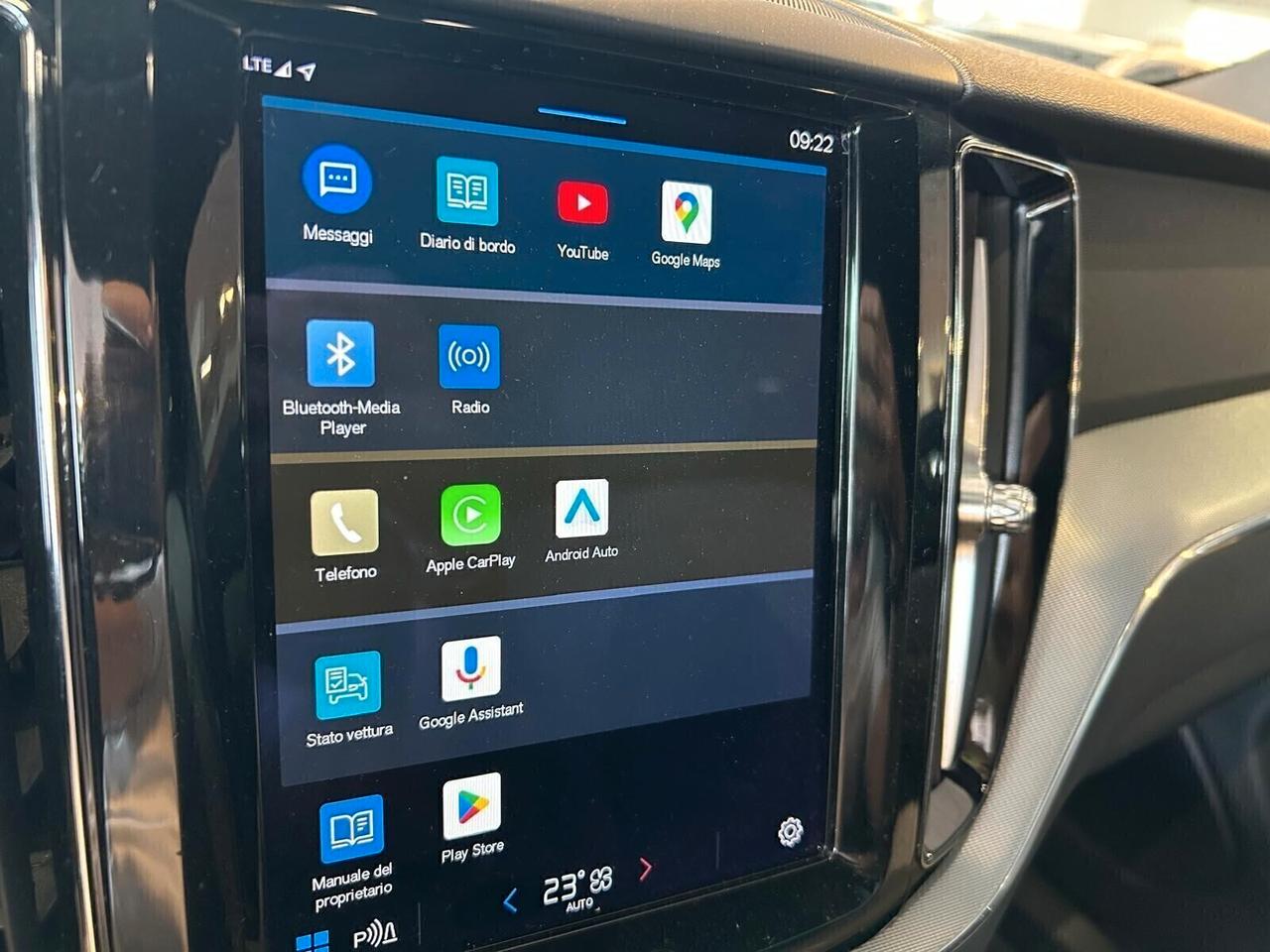 Volvo XC 60 R-DESIGN B4 (d) AWD Geartronic