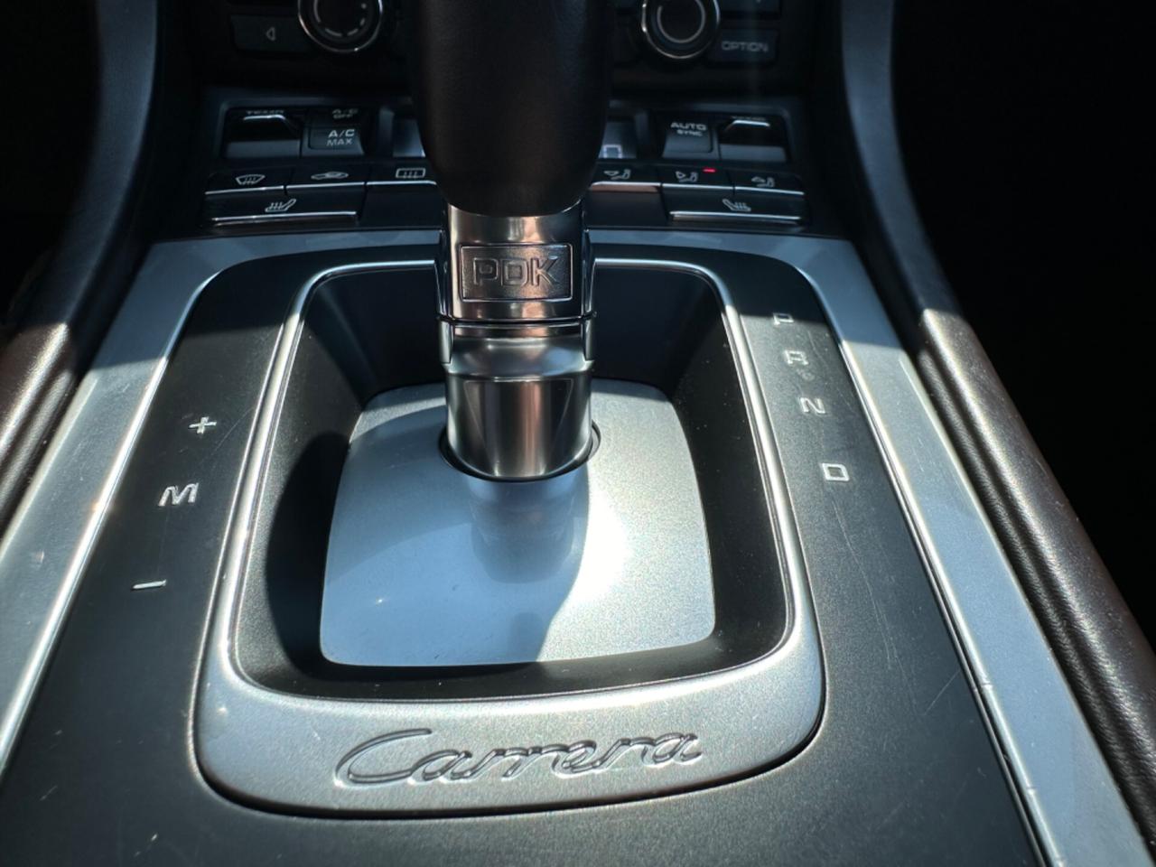 Porsche 911 3.4 Carrera 4 Coupé Scarichi Tetto 2015