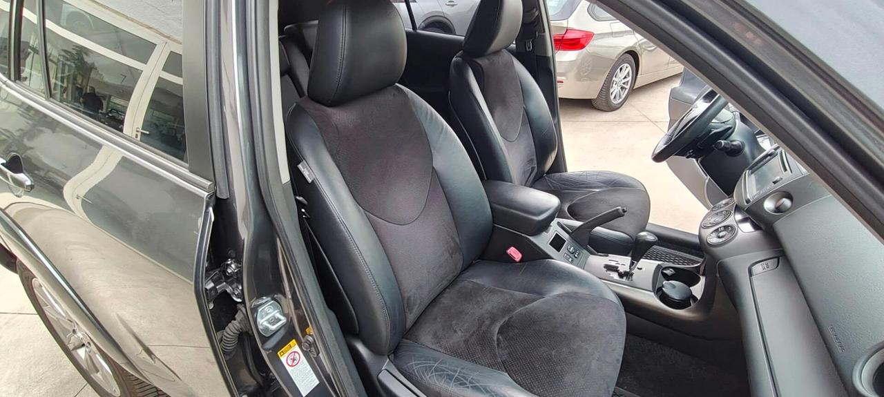 Toyota RAV 4 RAV4 2.2 D-4D 150 CV "AUTOMATICA"