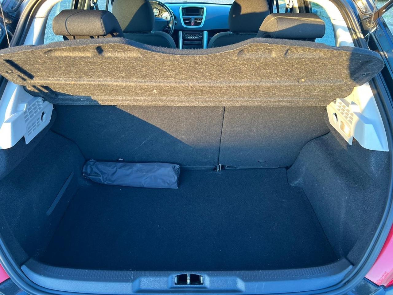 Peugeot 207 1.4 HDi 70CV FAP 5p. Mix