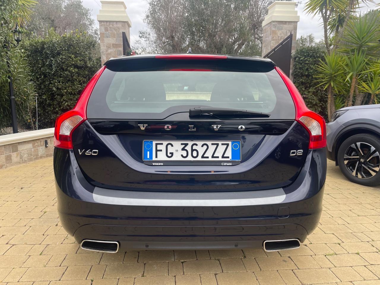 VOLVO V60 2.0 D2 120CV OCEAN RACE FULL LED MY17