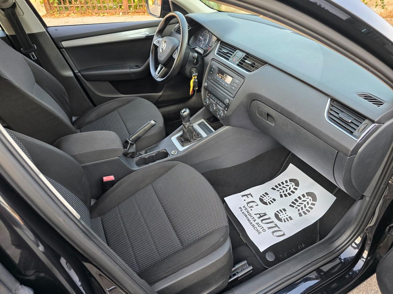 SKODA OCTAVIA RESTYLING 1.6 TDI 2015 PERFETTA