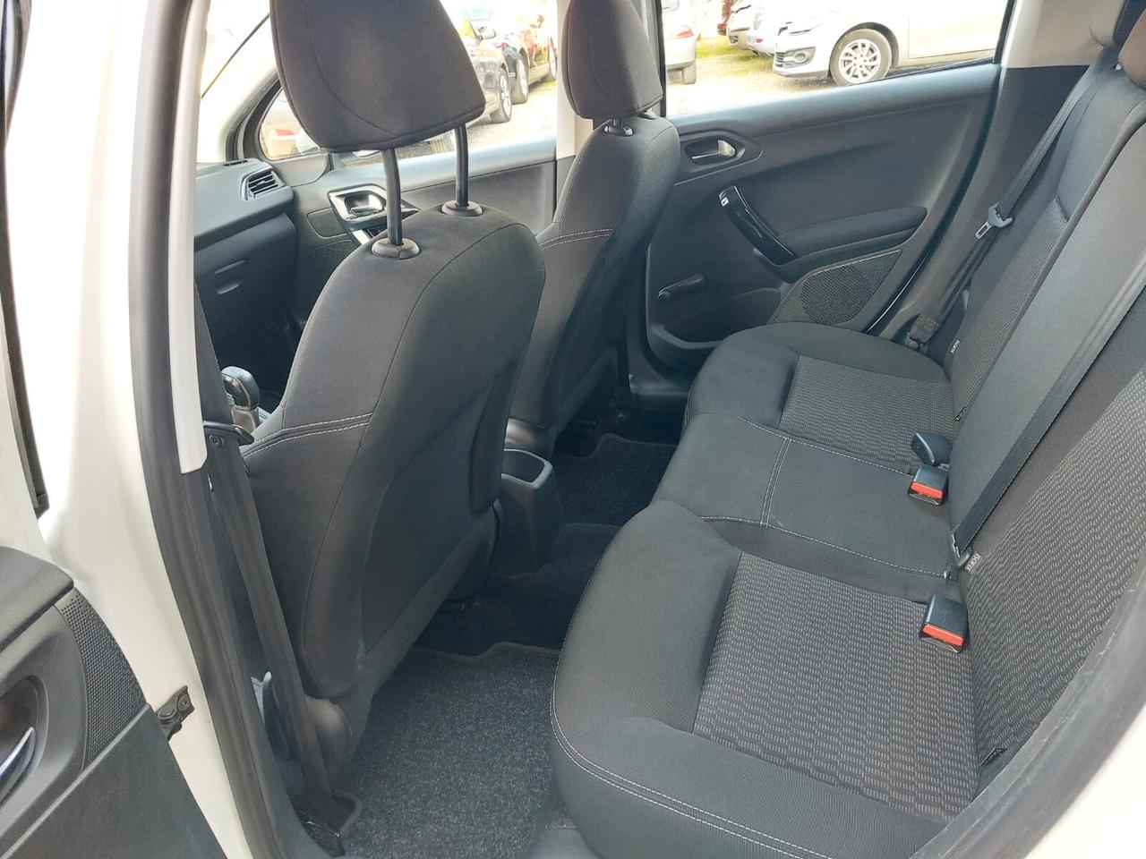 Peugeot 208 PureTech 82 5 porte UNICO PROPRIETARIO