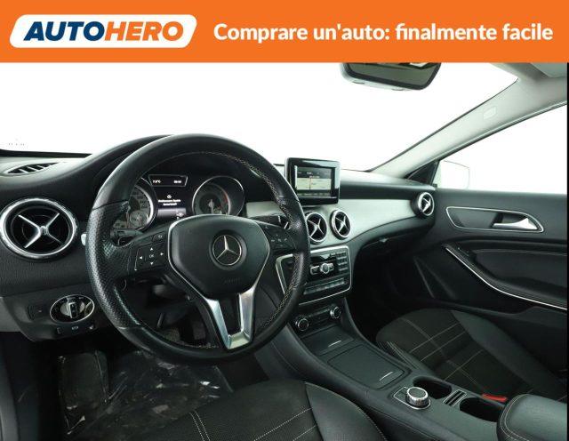 MERCEDES-BENZ GLA 200 d Automatic Sport