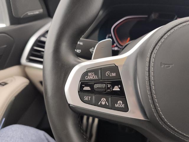 BMW X5 xdrive40d mhev 48V Msport auto