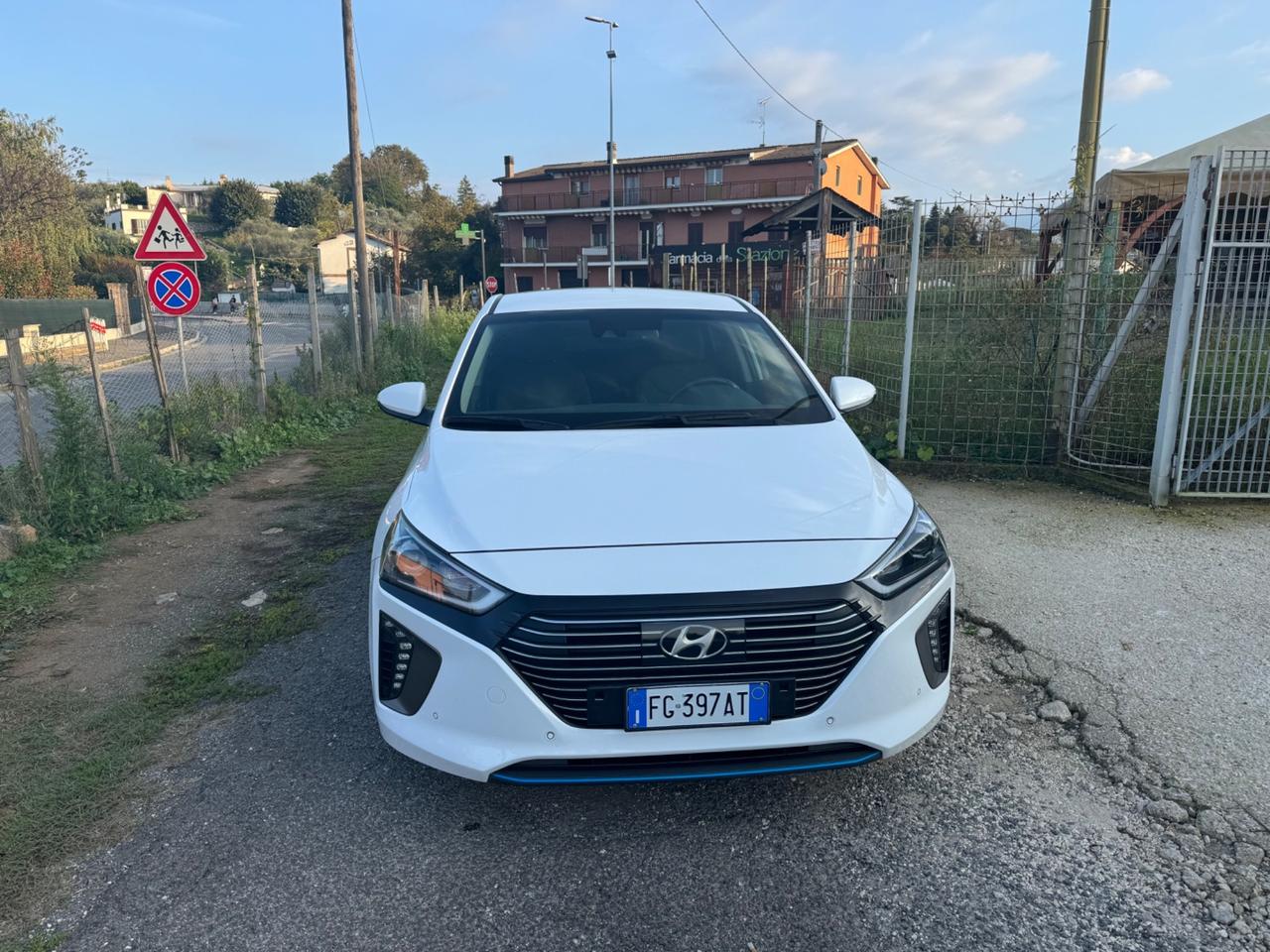 Hyundai Ioniq 1.6 Hybrid DCT Comfort