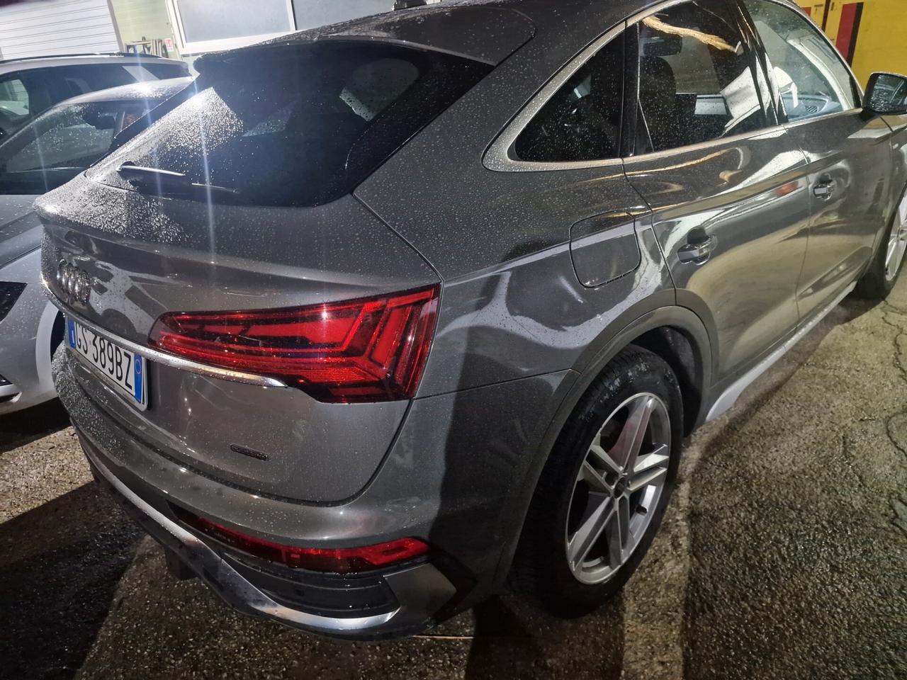 Audi Q5 40 TDI 204 CV quattro S tronic Identity Black