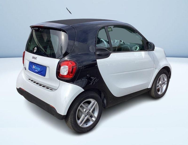 smart fortwo EQ PURE 4,6KW