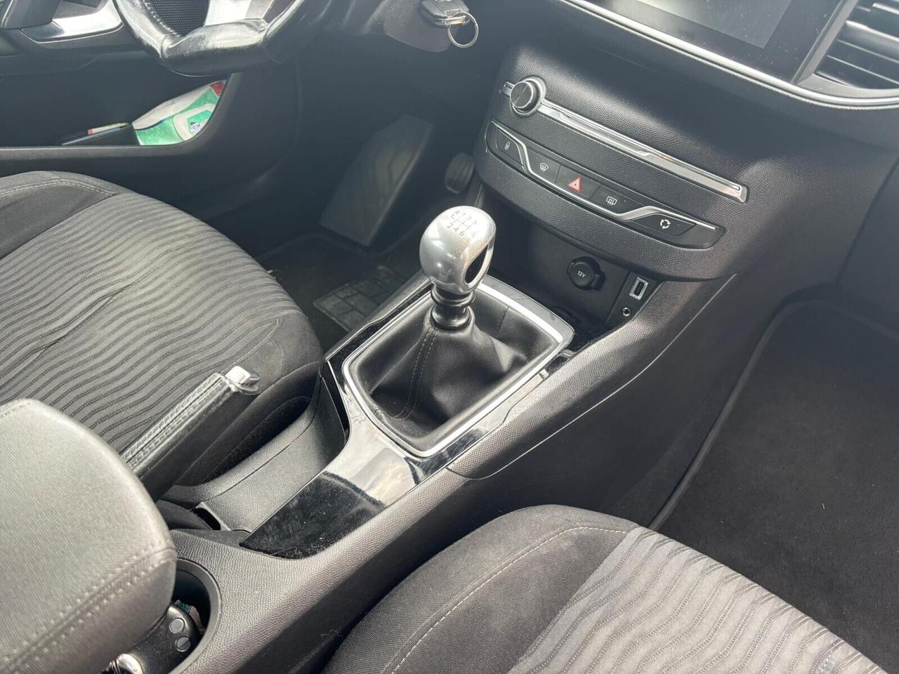 Peugeot 308 1.6 e-HDi 115 CV Stop&Start Business 2015..