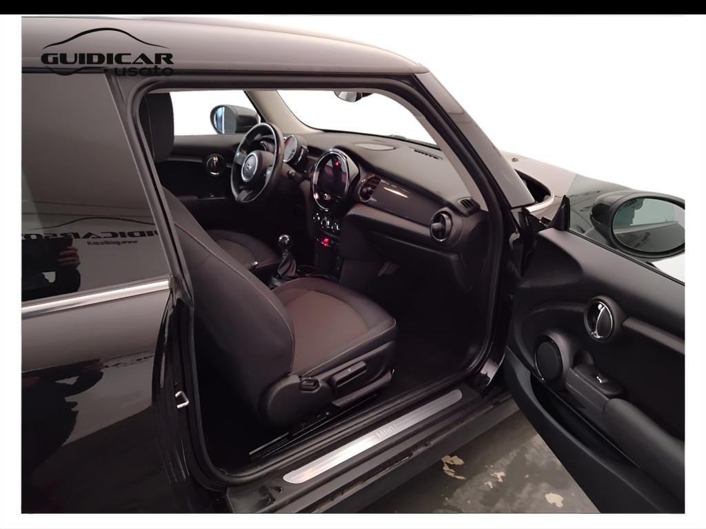 MINI Mini IV F56 2021 3p - Mini 3p 1.5 One Classic 75cv