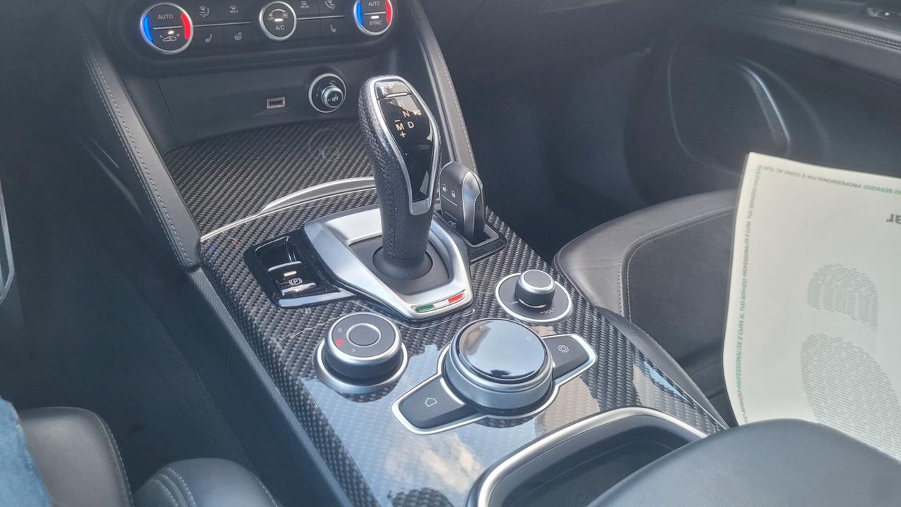 Alfa Romeo Stelvio 2.2 210 CV Q4 Veloce Tì