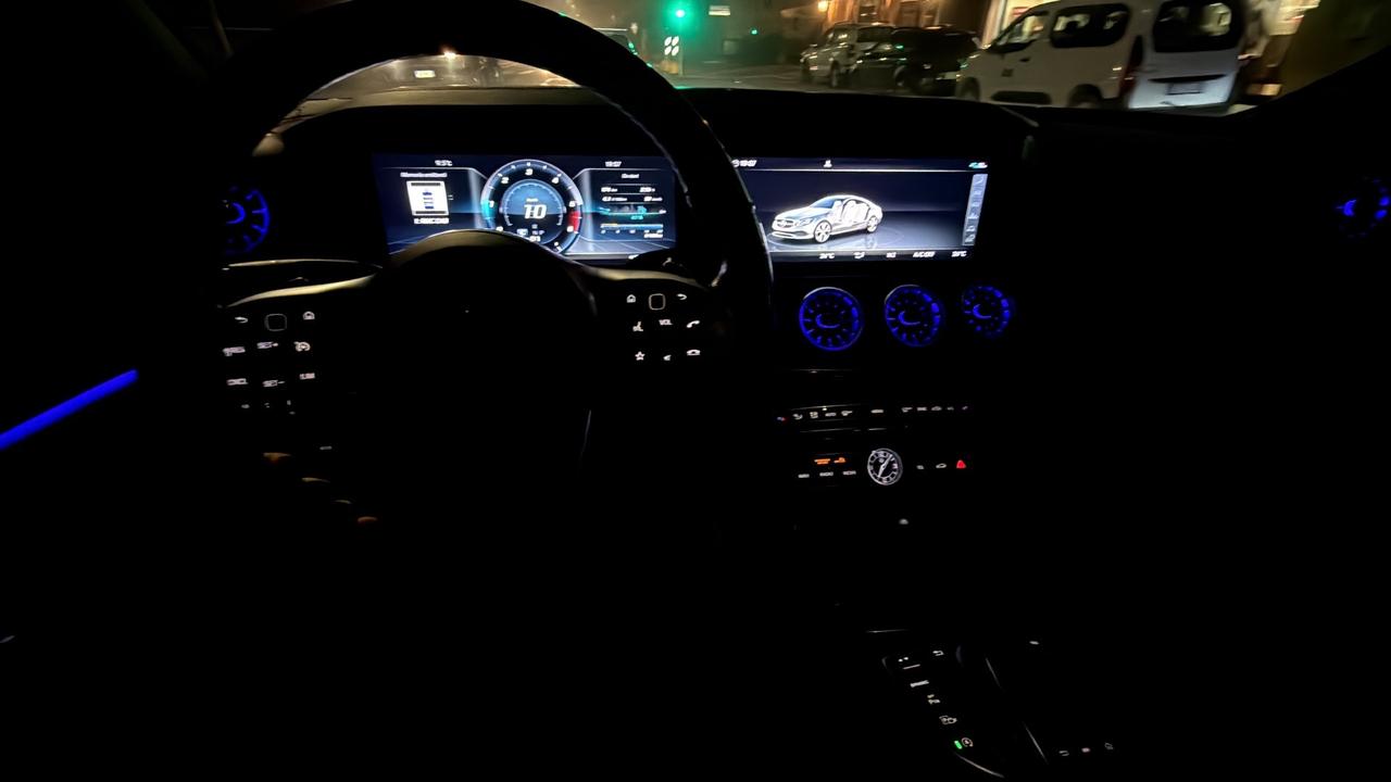 Mercedes-benz E220 Premium Plus