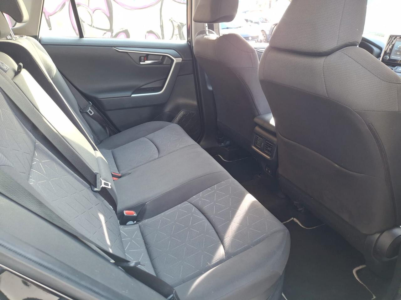 Toyota RAV 4 2.5 HV 2WD-i Business NO OBBL. FINANZ.