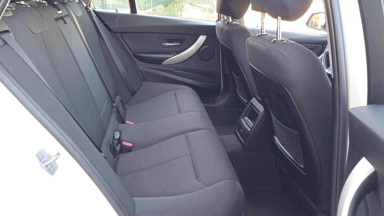 Bmw 318 318d Touring Business Advantage aut.