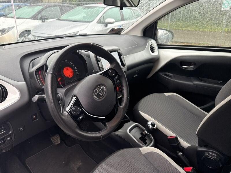 Toyota Aygo Connect 1.0 VVT-i 72 CV 5 porte x-play MMT