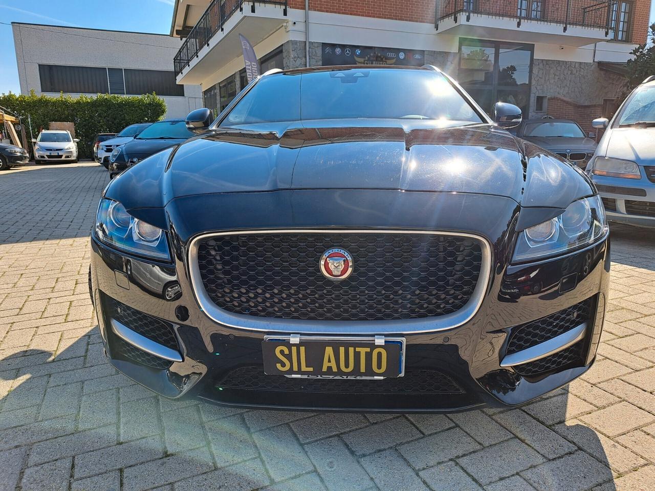 Jaguar XF 2.0 D 180 CV aut. R-Sport/FULL /FULL OPTIONAL
