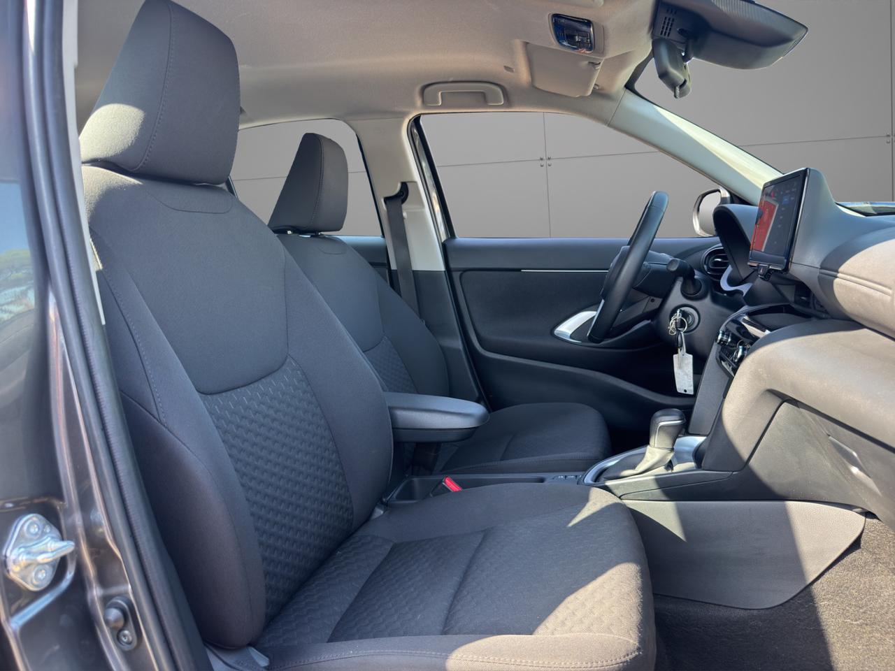 Toyota Yaris Cross 1.5h fwd 116cv - Unipro - Promo finanziamento - Cerchi in lega - Schermo - Retrocamera