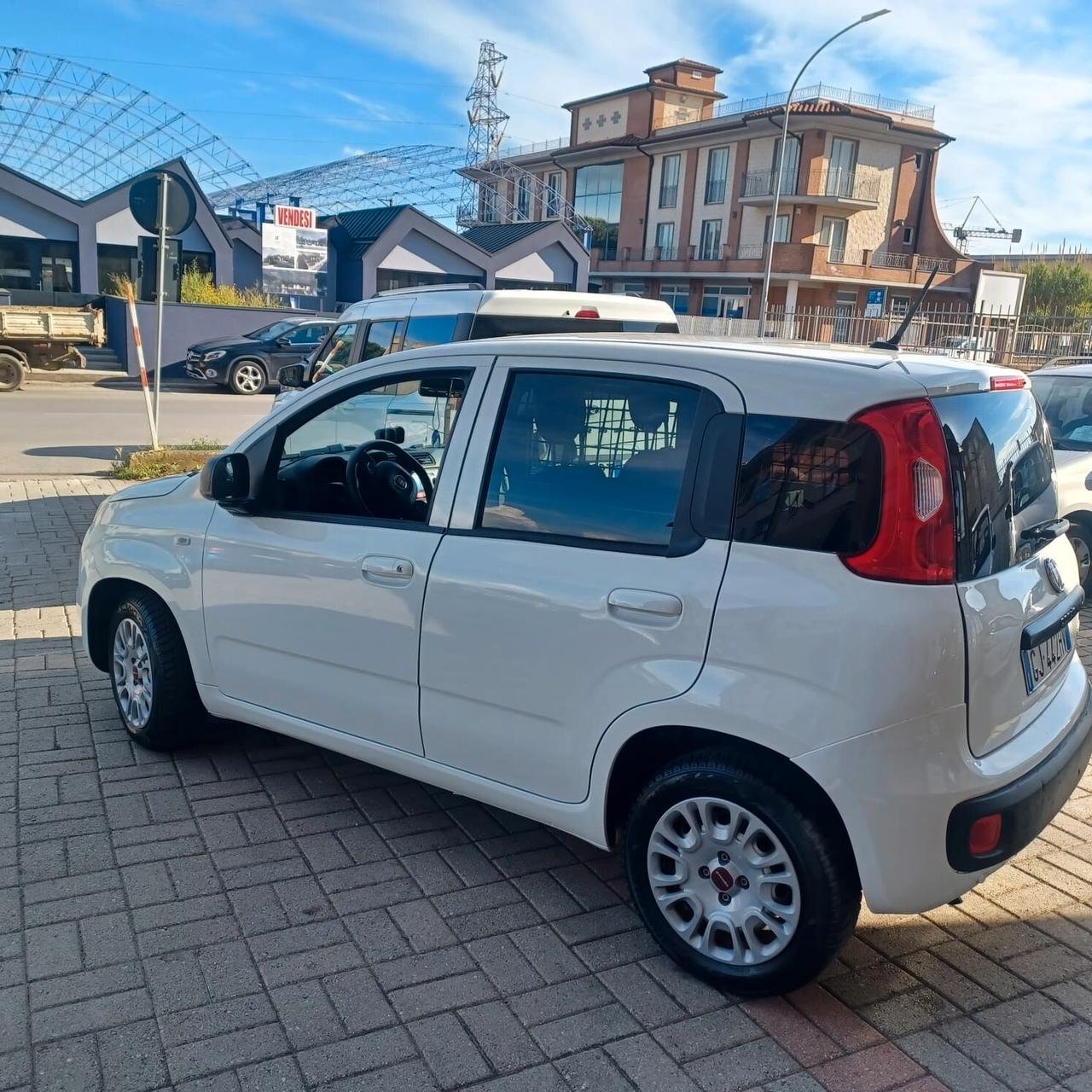 35188KM FIAT PANDA VAN 1.0 HYBRID IVA ESPOSTA