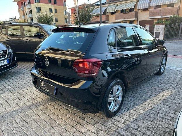 VOLKSWAGEN Polo Benzina AUTOMATICA