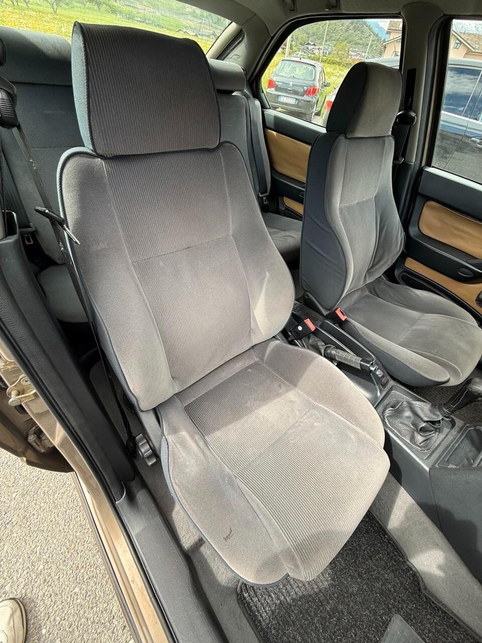Alfa Romeo 146 1.6i 16V Twin Spark cat L