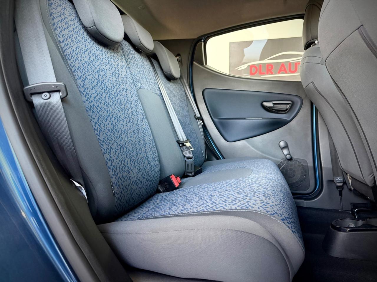 Lancia Ypsilon 1.0 FireFly 5 porte S&S Hybrid Gold