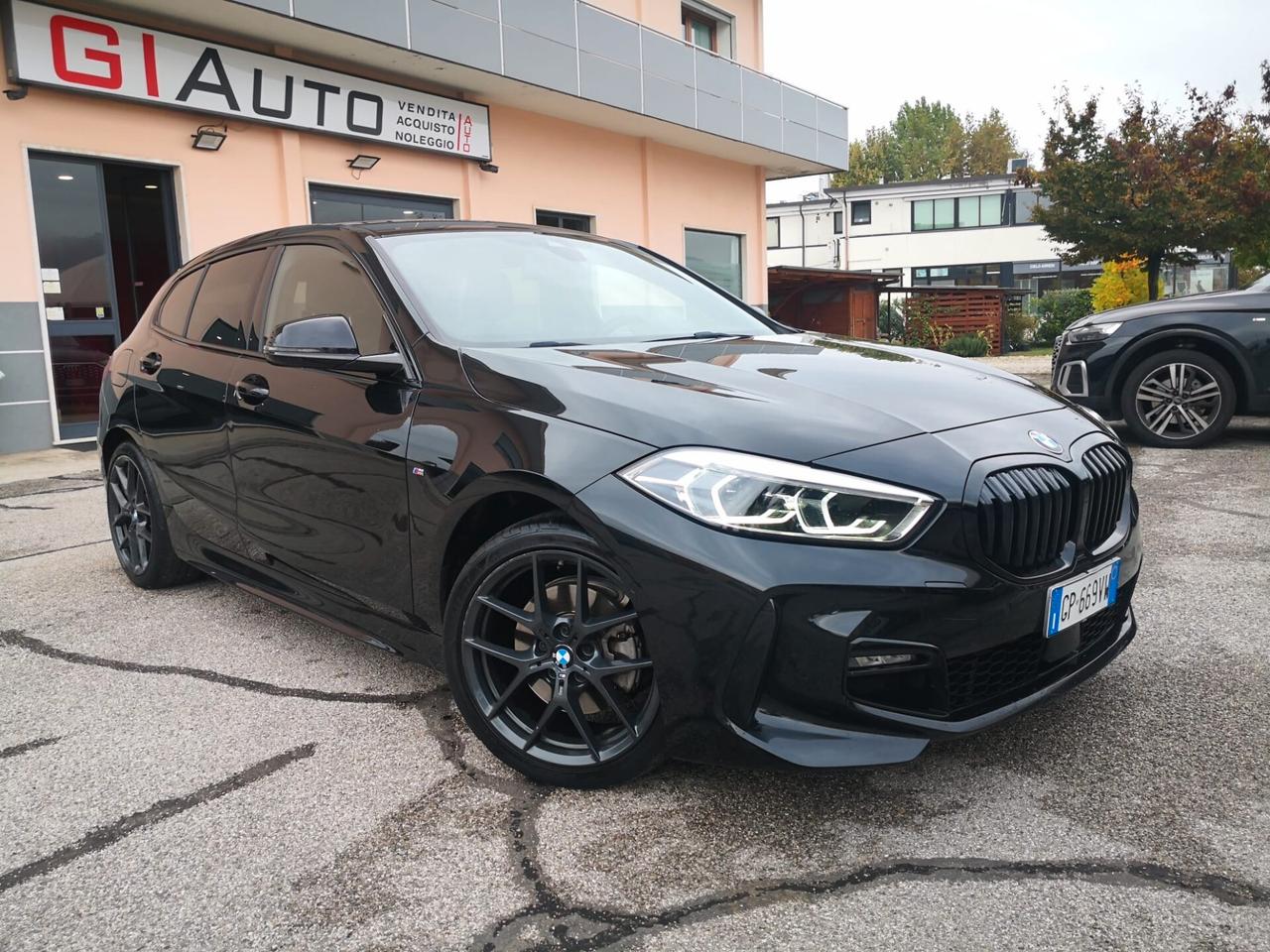 BMW 118 d Aut. 5p. Msport ***CAR PLAY***TELECAMERA***