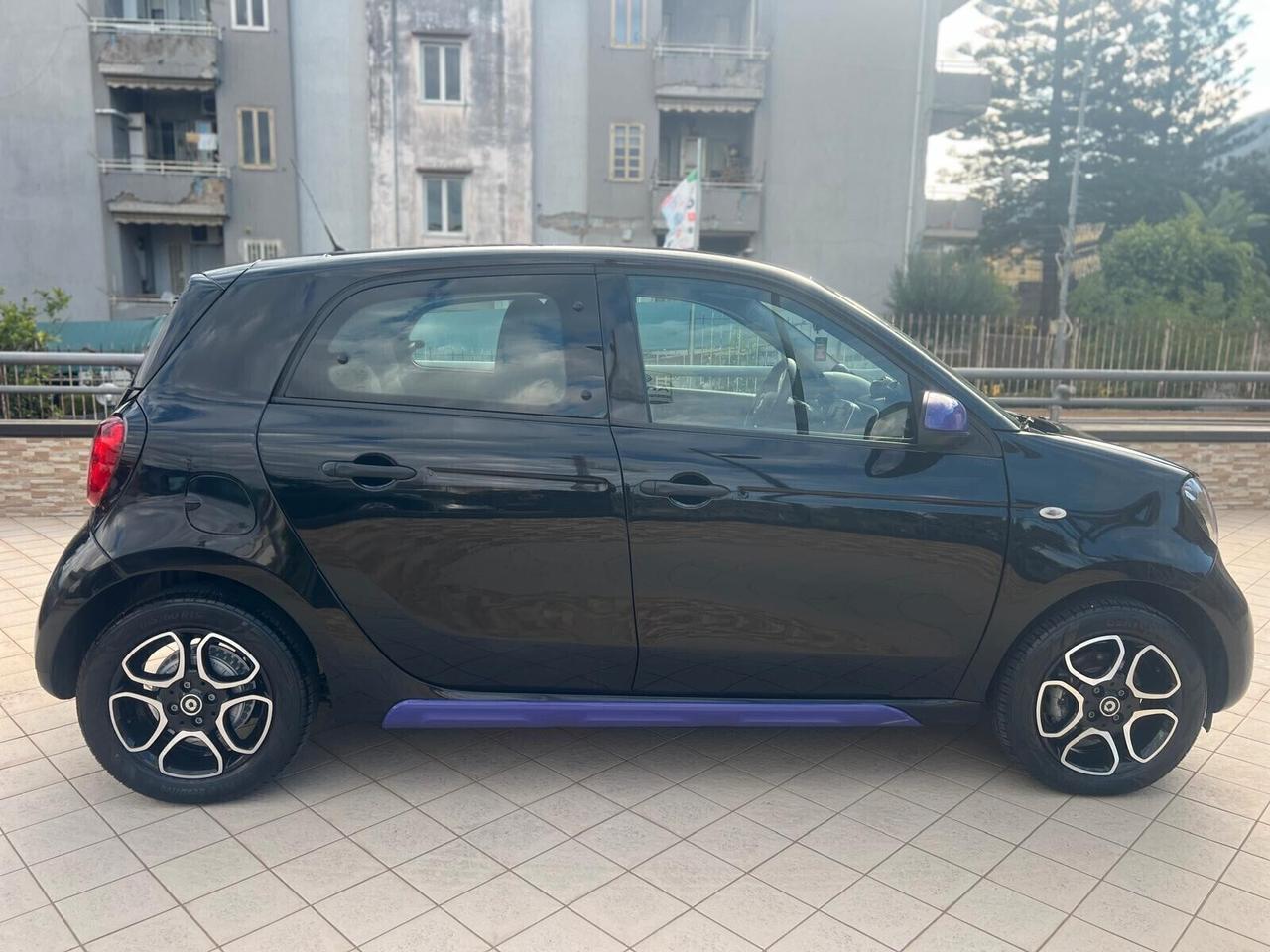 Smart ForFour EQ Enel x - black - Garanzia Smart - 12/2019 - km26.000 - TETTO PANORAMICO