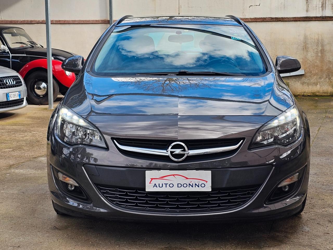 Opel Astra 1.4 Sports Tourer GPL Tech Elective